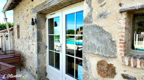 Entrée de la ferme naturiste de l'Oliverie